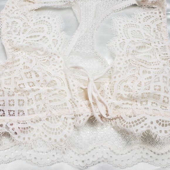VS Dream Angels Lace Up Ivory Bralette Small - Picture 4 of 5